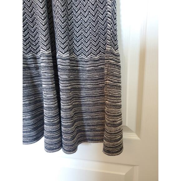 Knitted & Knotted Silver Stripe Chevron Wool Blend Sleeveless Midi Dress Medium - Picture 8 of 14